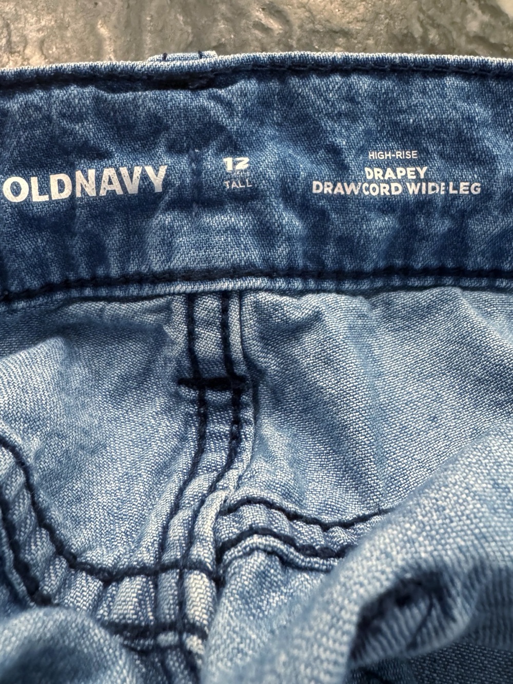 Old Navy High Rise Drapey Drawcord Wide Leg Jeans 12 Tall - Picture 5 of 6